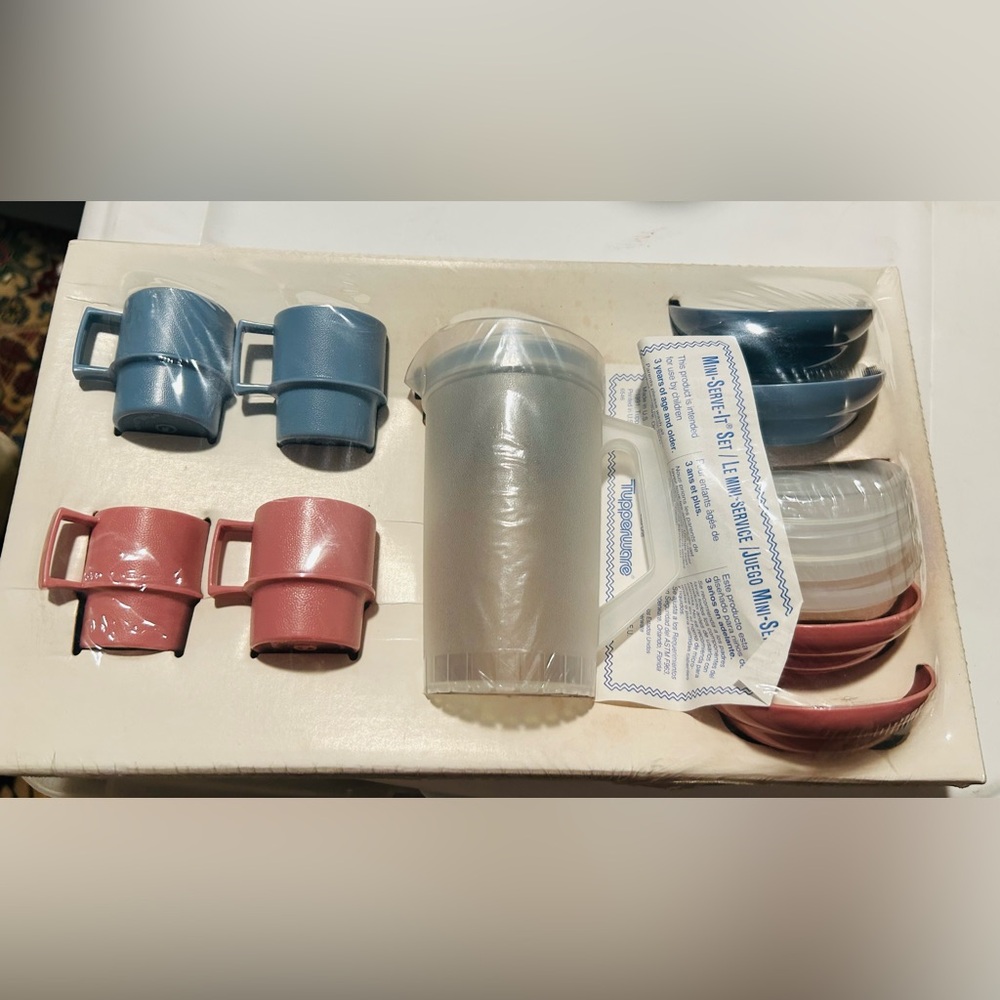 Vintage 1979 Tupperware Mini-Serve It Set Children's Toys